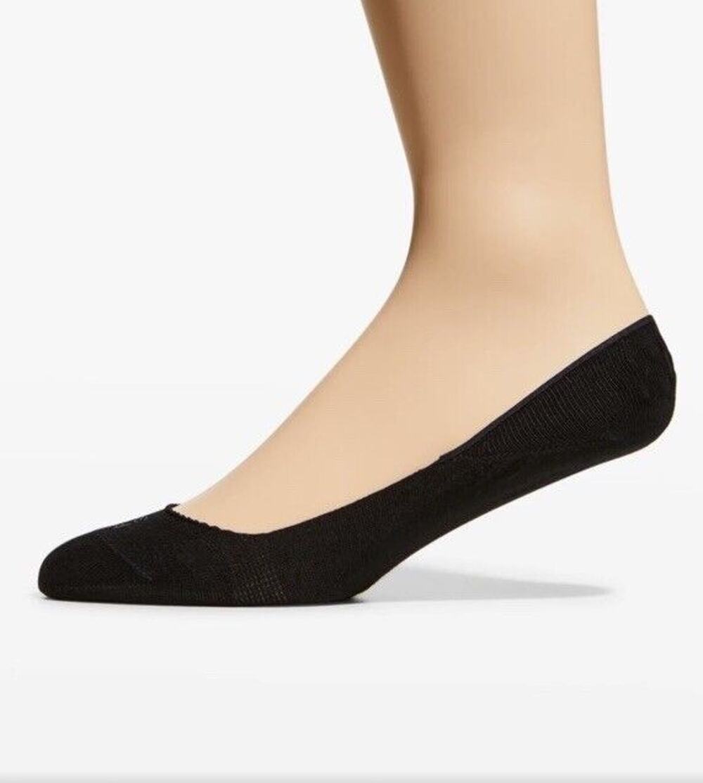 Falke Invisible Step No-Show Socks Size Small US 5-6